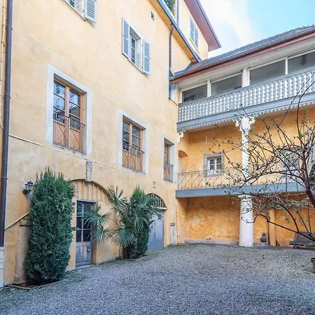 Appartement T2 D'exception Au Chateau De Fonbonne *